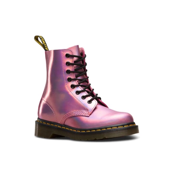 Doc Martens 1460 Pascal ‘Holographic Pink’ - Picture 1 of 2